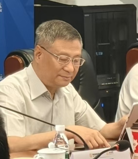 长江配资 中国银行原行长李礼辉：发展数字金融可采取“高中初小”原则，适当放宽对创新的风险容忍度